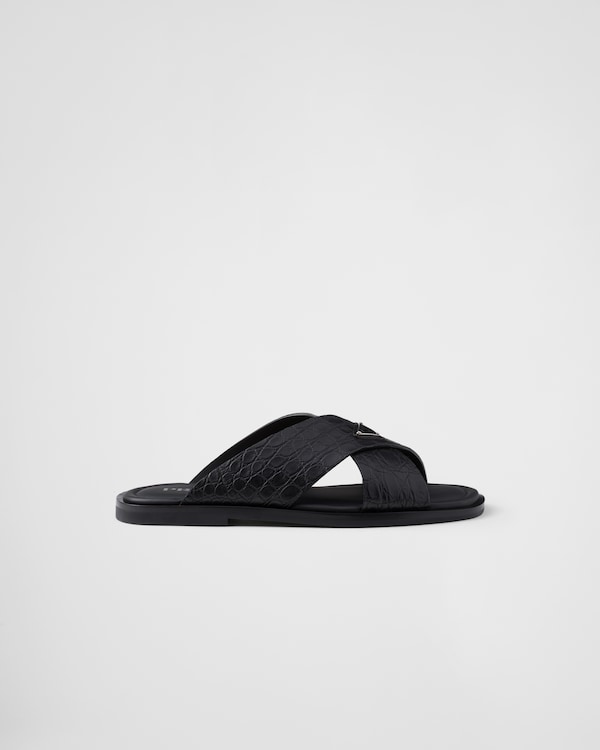 صندل من جلد التمساح بتصميم متقاطع - أسود صندل من جلد التمساح بتصميم متقاطع - أسود