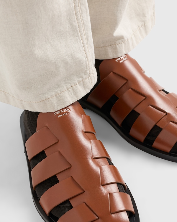 حذاء بكعب فيشرمان من الجلد حذاء بكعب فيشرمان من الجلد