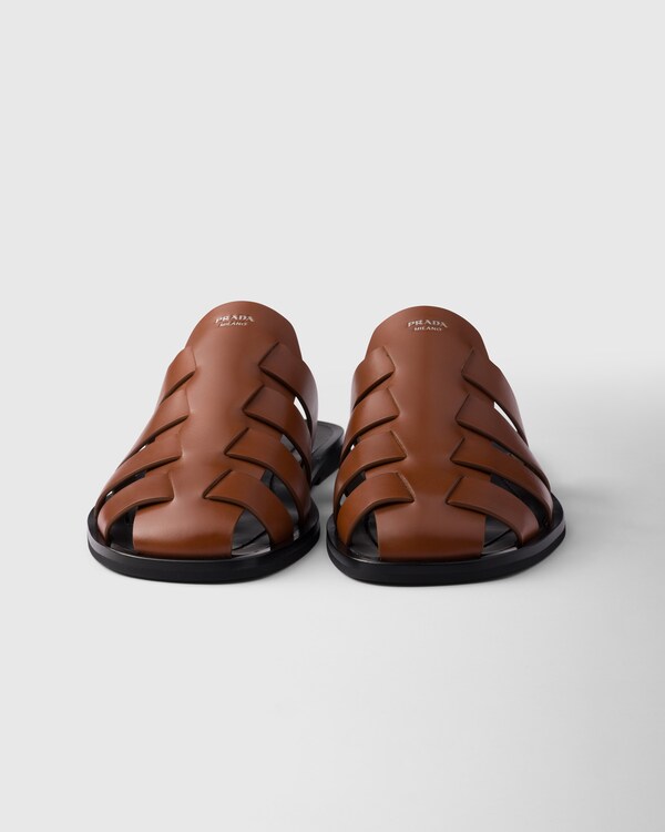 حذاء بكعب فيشرمان من الجلد حذاء بكعب فيشرمان من الجلد