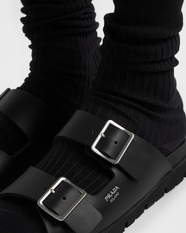 Sandalias con tiras de goma - Negro Sandalias con tiras de goma - Negro