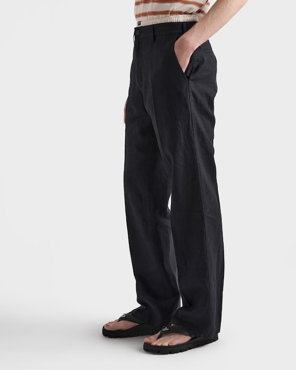 橡胶夹趾凉鞋 - 黑色 橡胶夹趾凉鞋 - 黑色