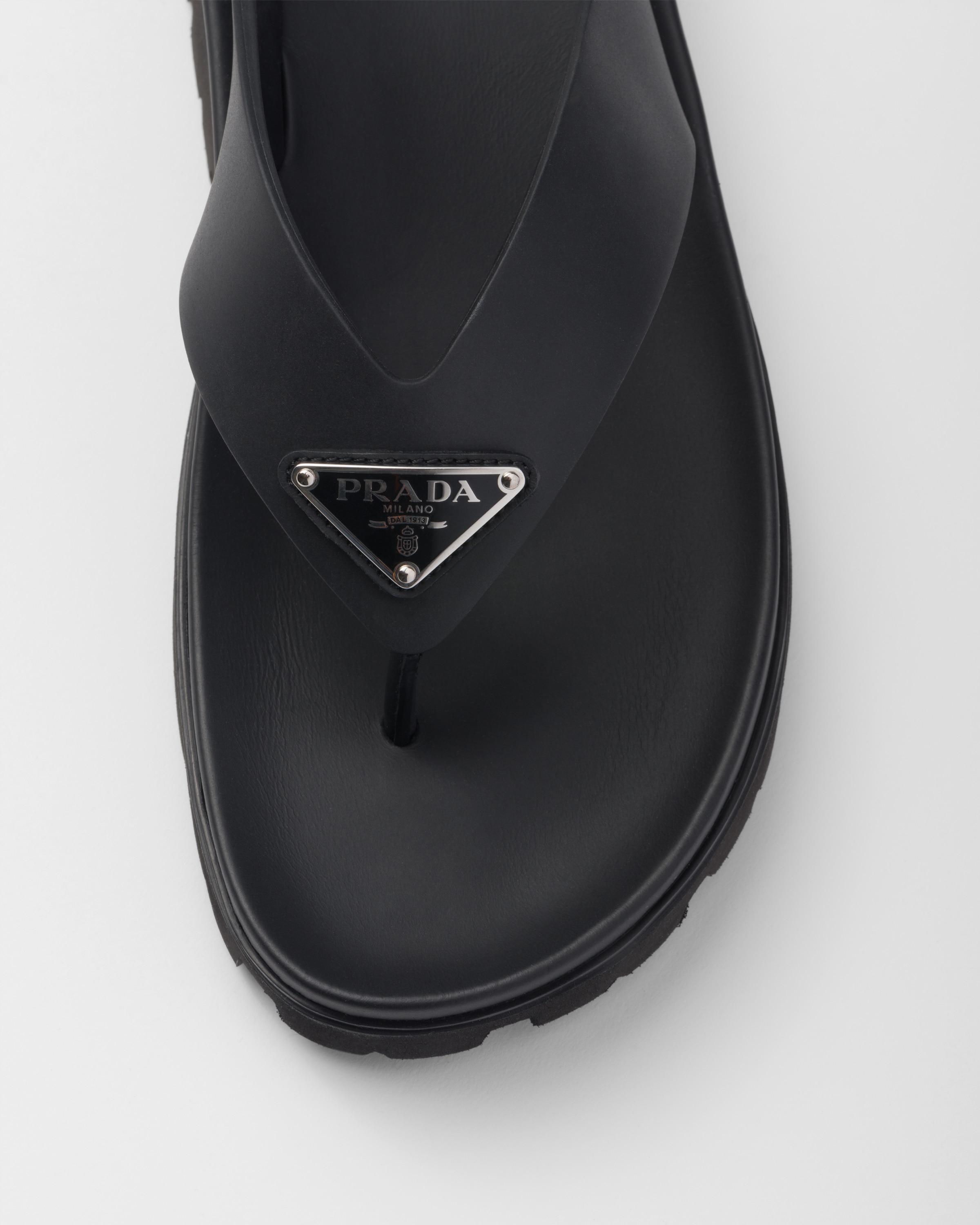 Sandali Infradito In Gomma Nero PRADA