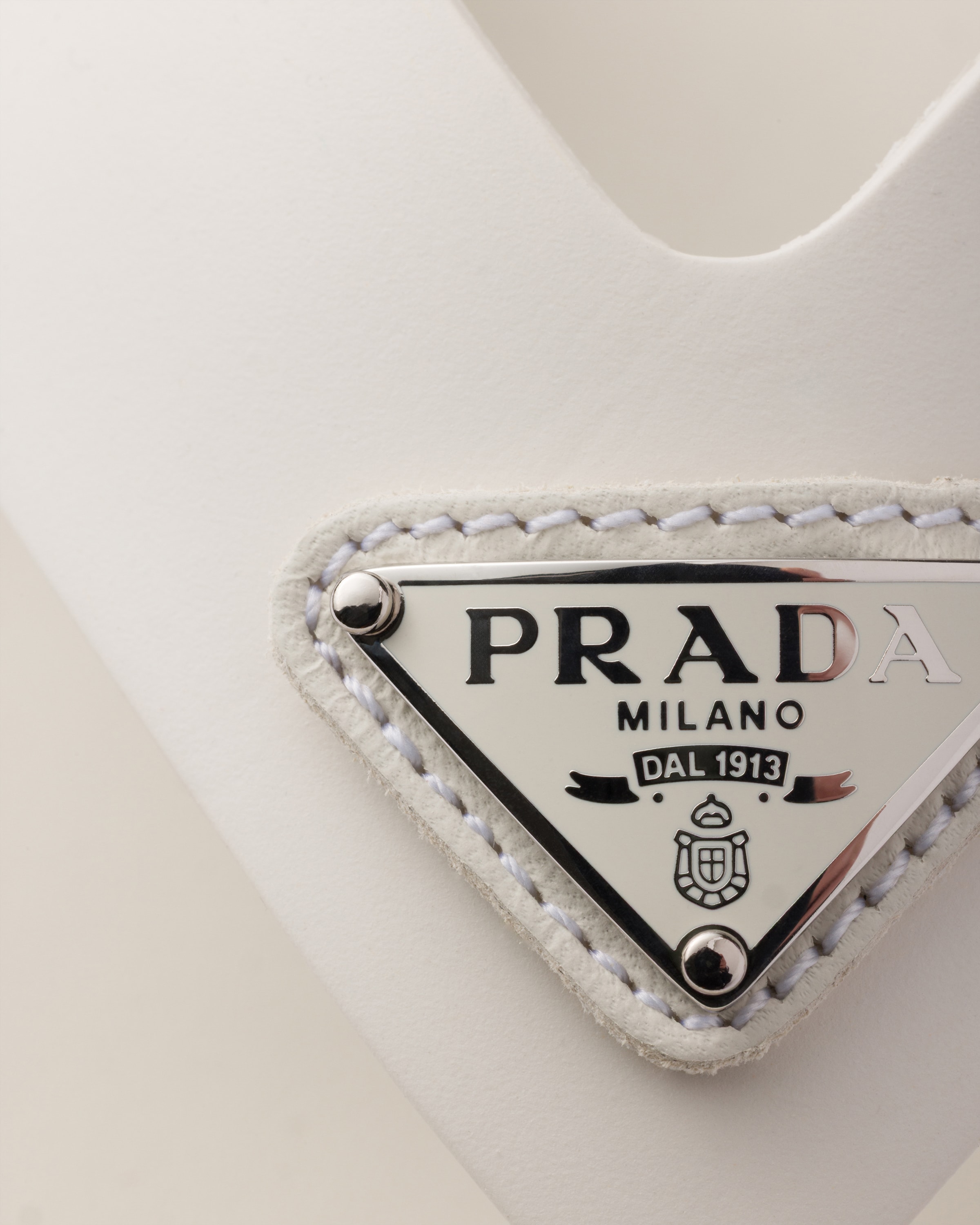 パナマ ラバー トングサンダル | PRADA - 日本