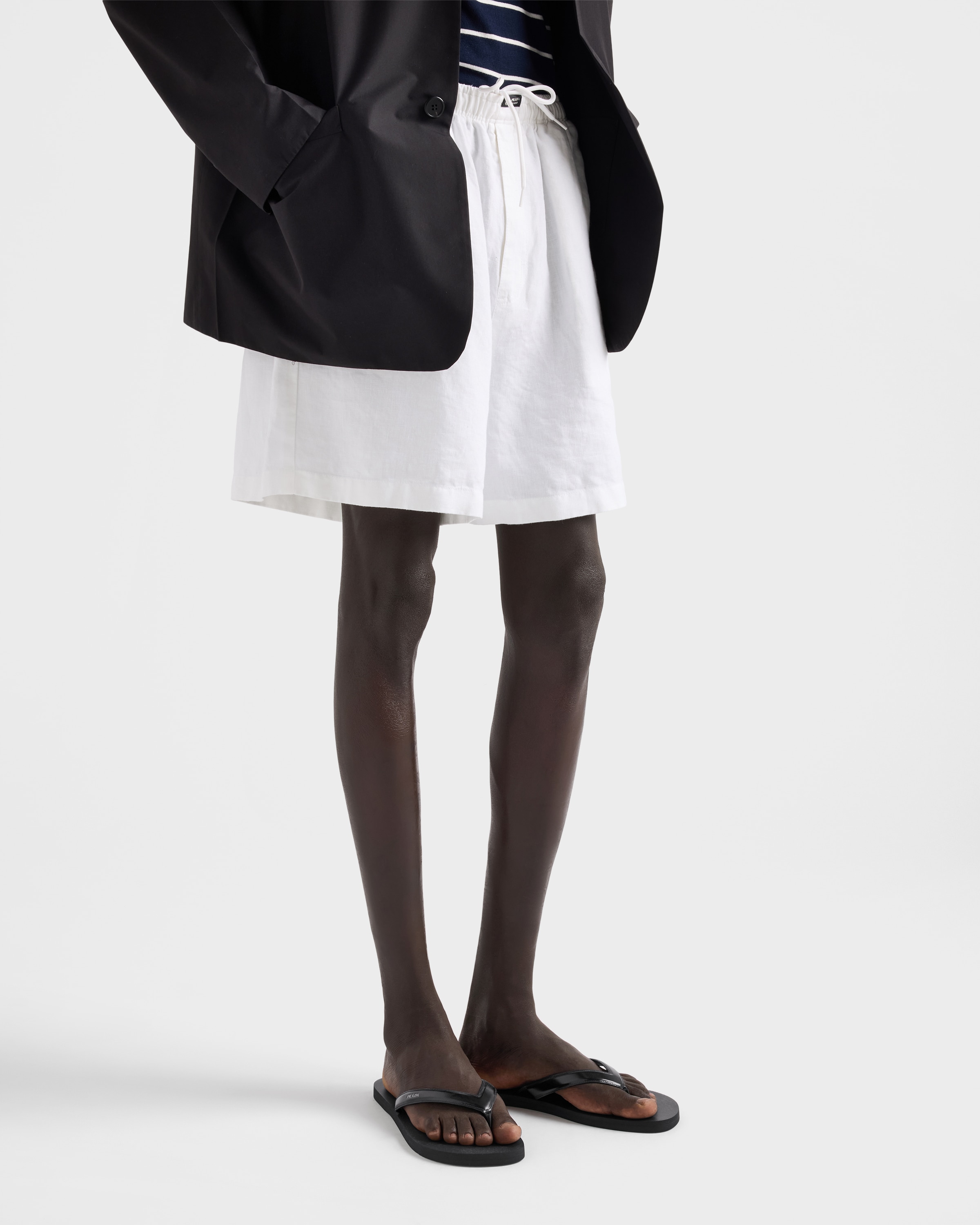 ブラック ブラッシュドレザー フリップフロップ | PRADA - 日本