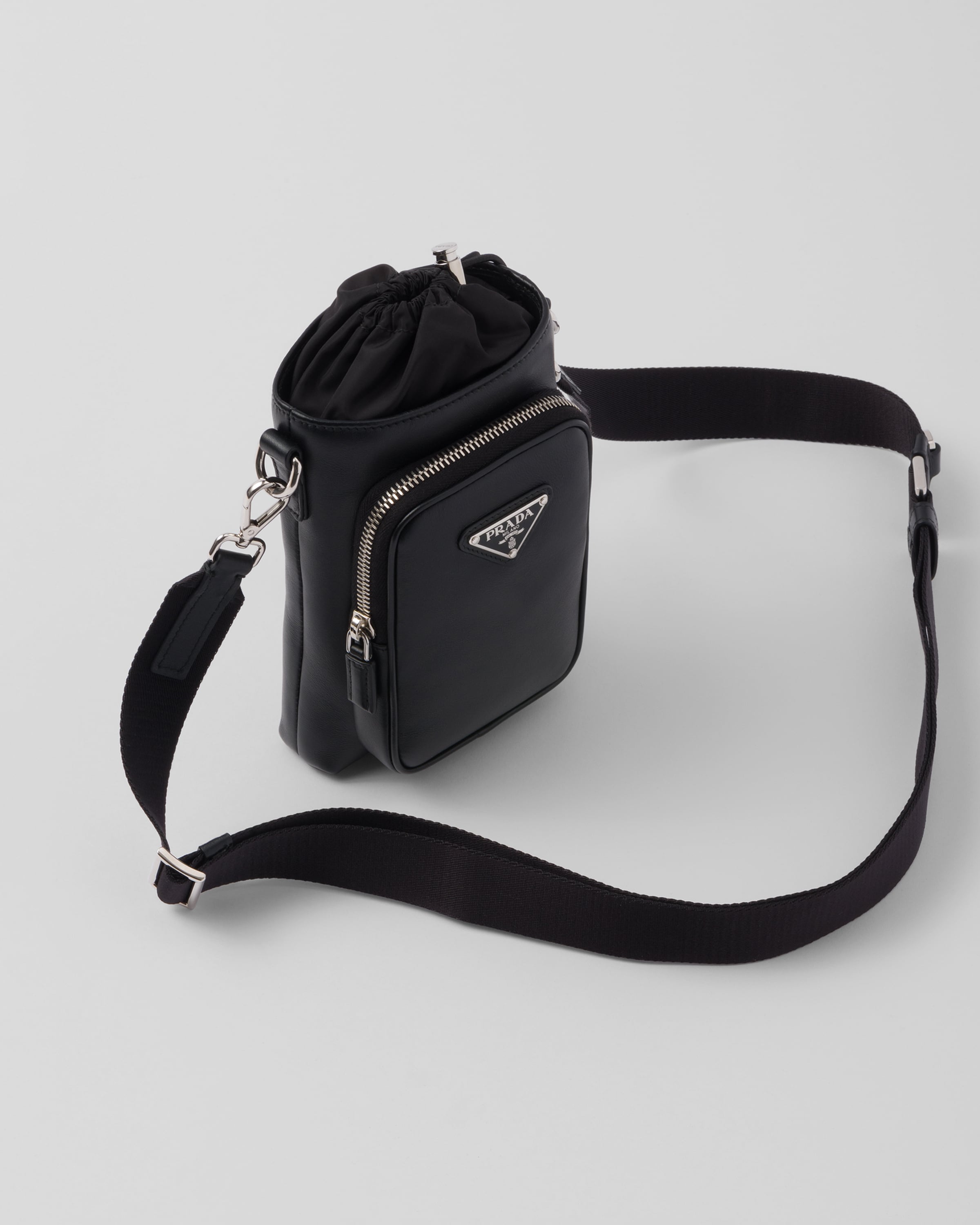 ブラック レザー スマートフォンケース | PRADA ブラック レザー スマートフォンケース | PRADA