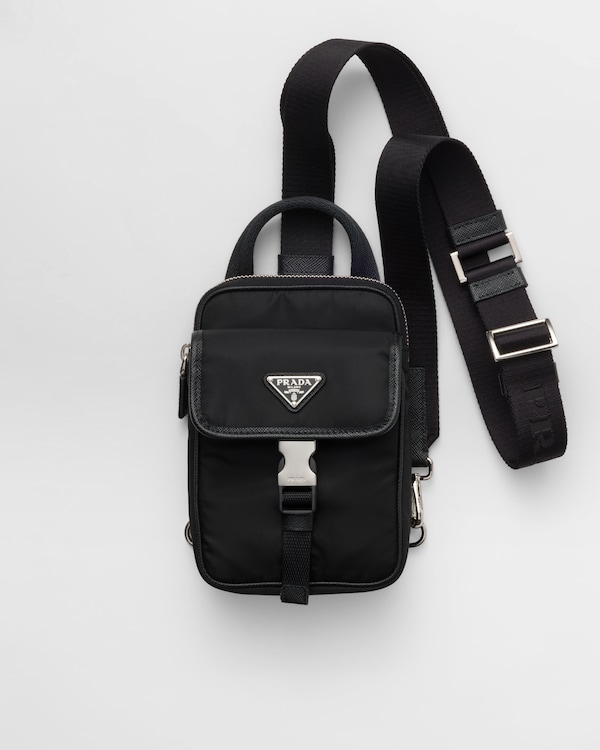 ブラック Re-Nylon xサフィアーノレザー スマートフォンケース