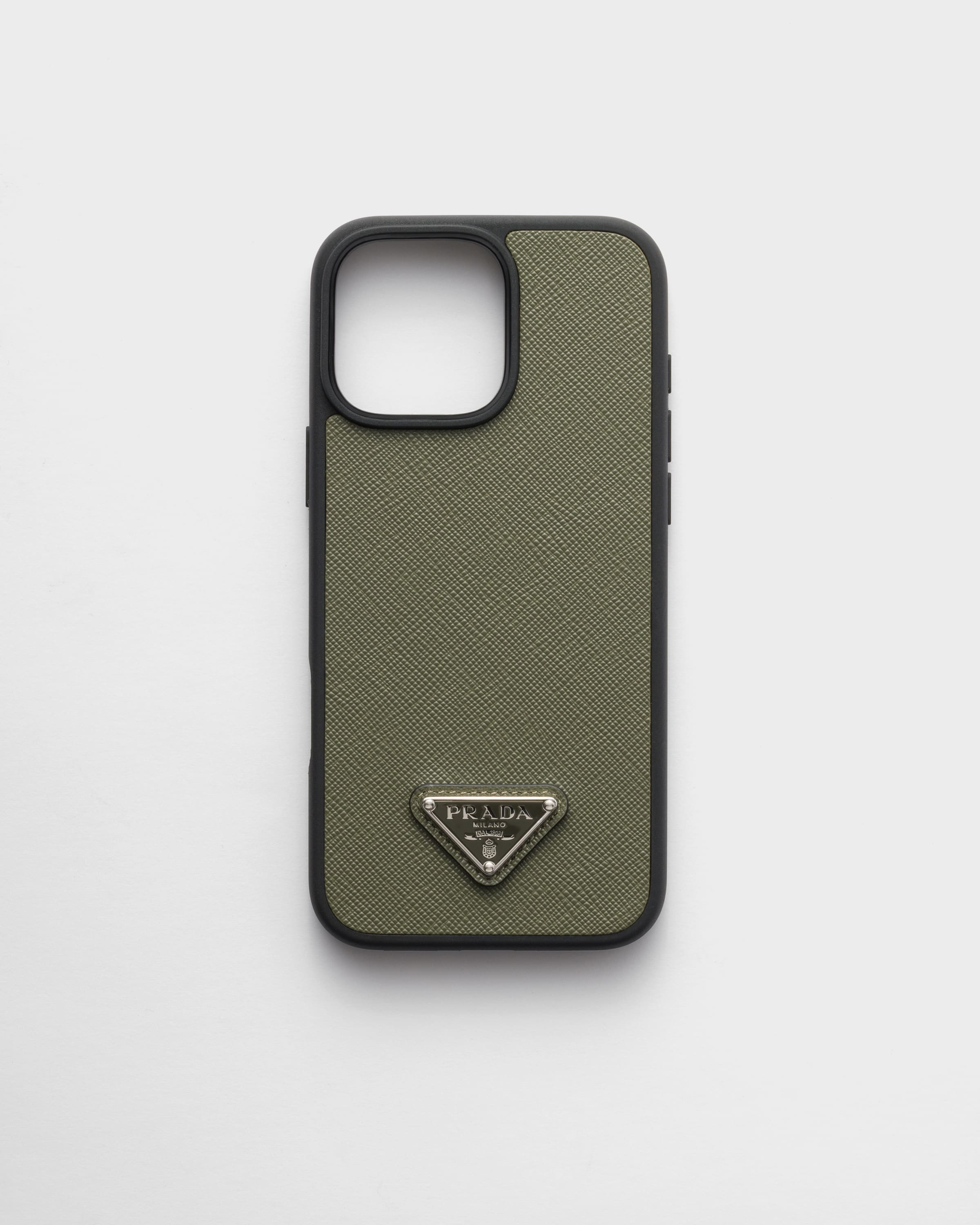 「かわいい～！」 iPhone サフィアーノレザー グリーン 16 PRADA | Max用ケース Pro iPhoneアクセサリー