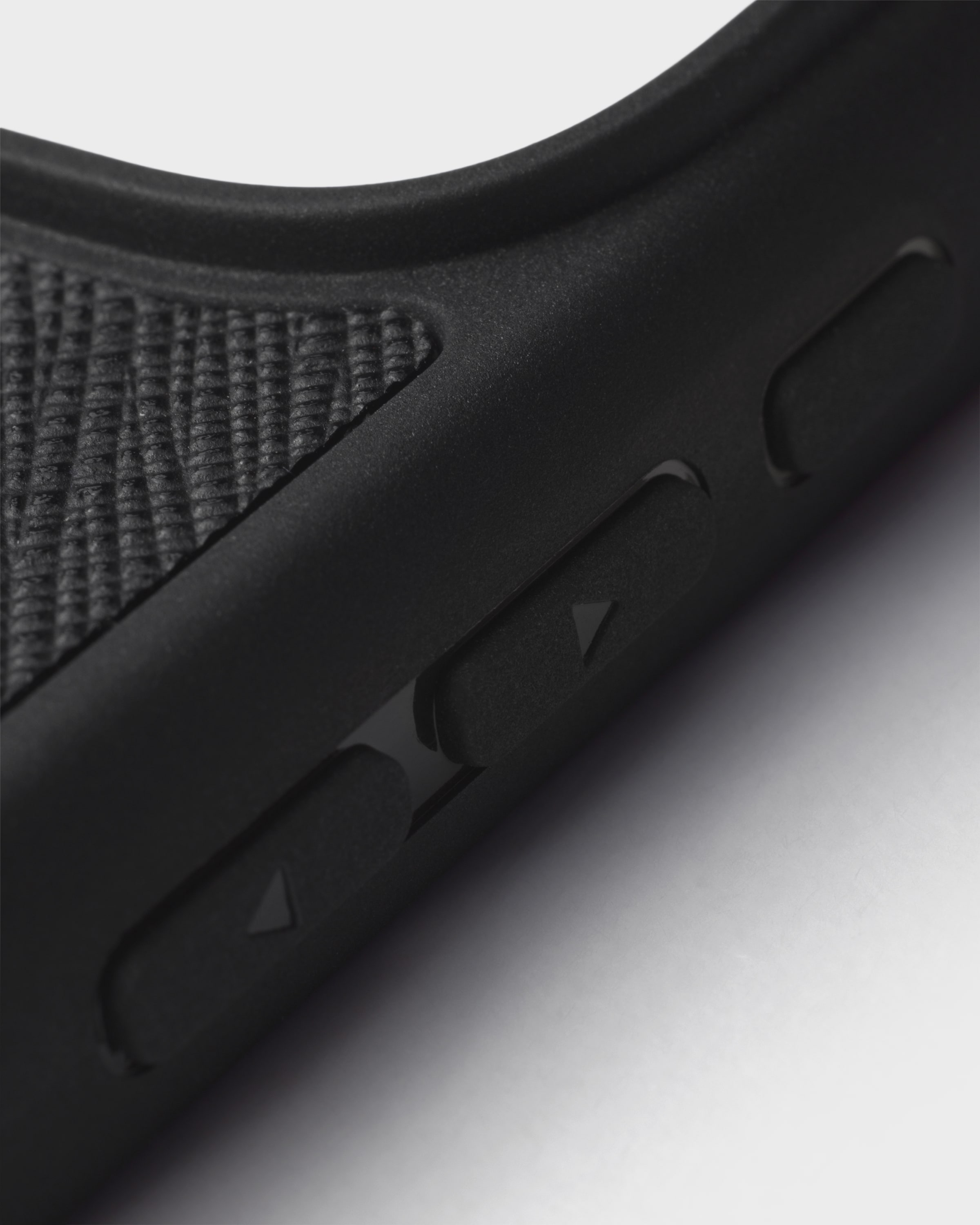 ブラック サフィアーノレザー Iphone 17 Pro Max用ケース | PRADA