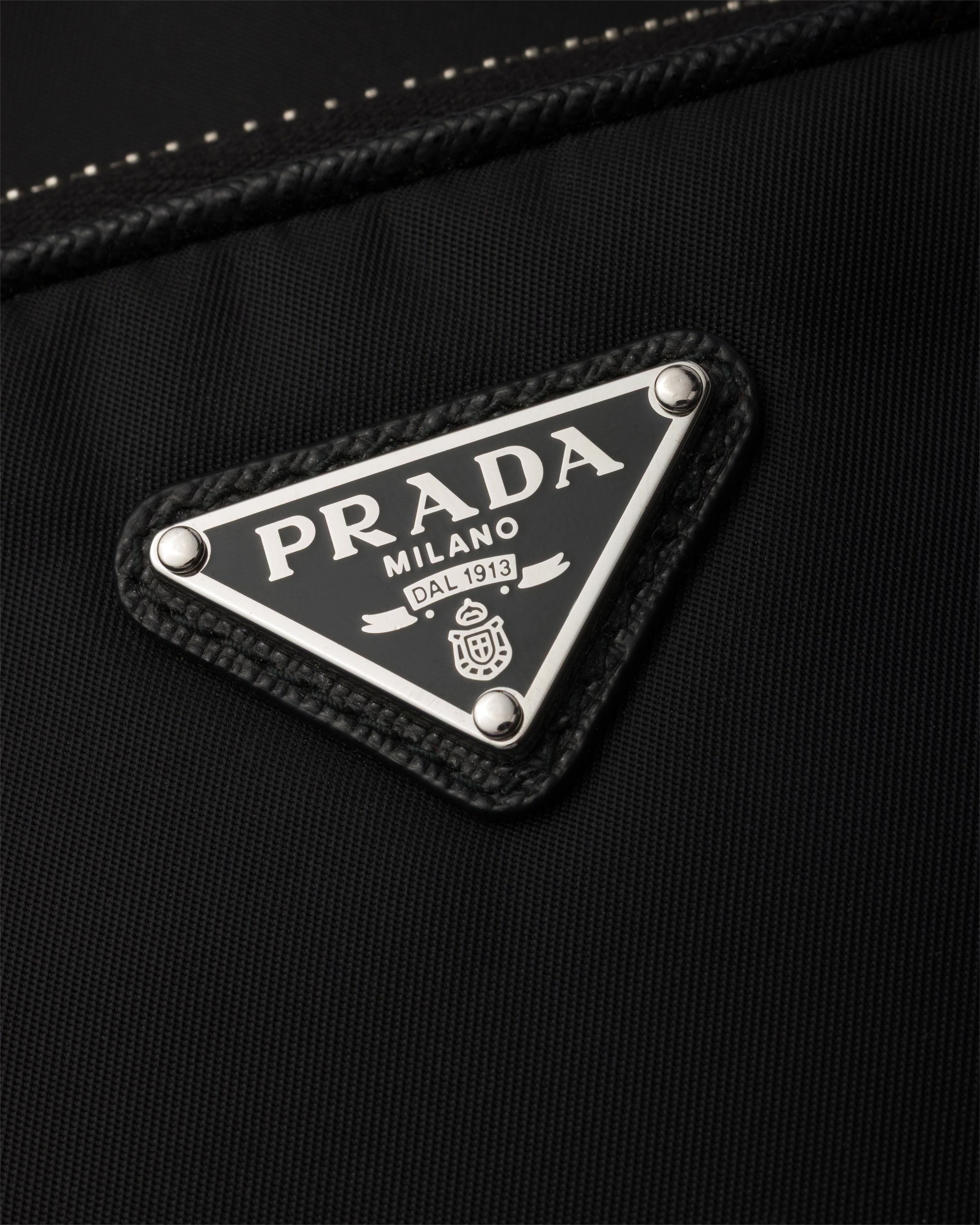 ブラック Re-Nylon サフィアーノレザー スマートフォンケース | PRADA