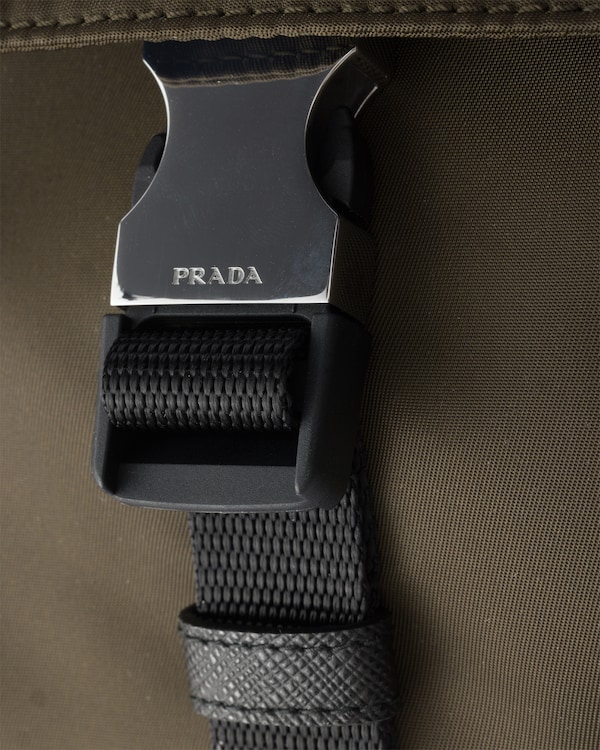 Re-Nylon スマートフォンケース - フォレストグリーン Re-Nylon スマートフォンケース - フォレストグリーン