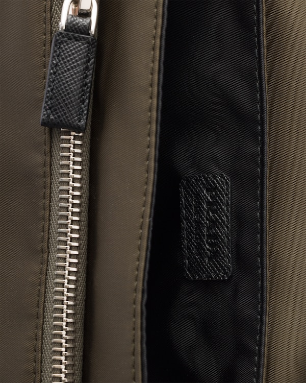 Re-Nylon スマートフォンケース - フォレストグリーン Re-Nylon スマートフォンケース - フォレストグリーン