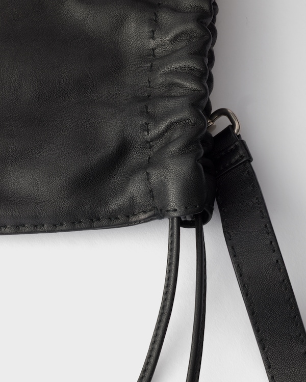 Antiqued leather smartphone case - Black Antiqued leather smartphone case - Black
