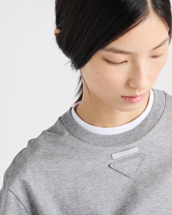 Camiseta em algodão com mangas longas Camiseta em algodão com mangas longas