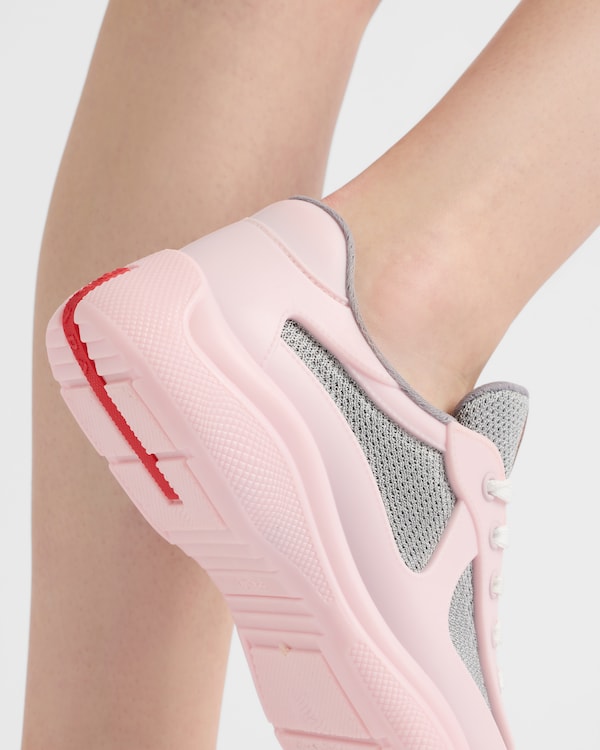 Prada America’s Cup Sneaker aus weichem Gummi und Bike-Gewebe Prada America’s Cup Sneaker aus weichem Gummi und Bike-Gewebe