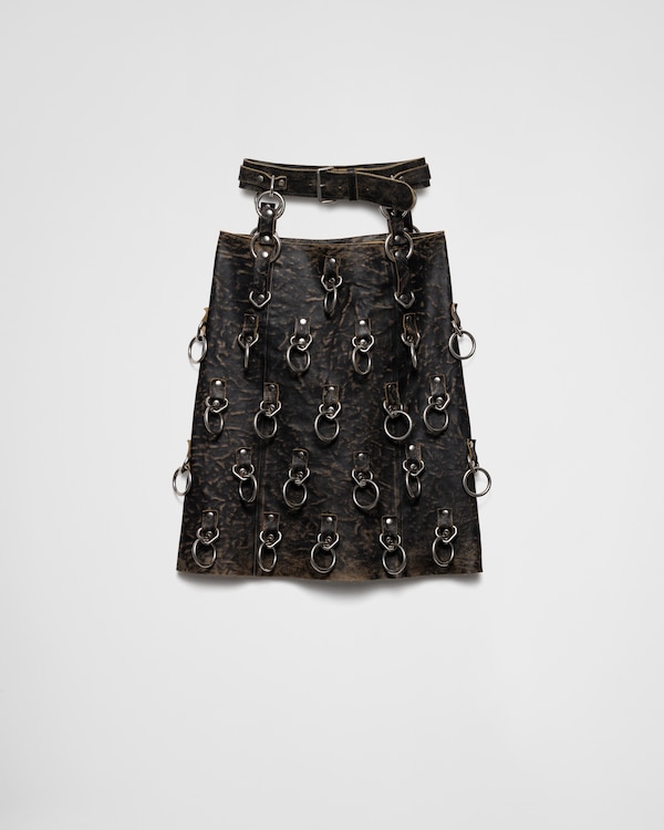 【PRADA】メタルバックル付レザーベルト レザー ミニスカート ブラック メタルリング付 レザー ミニスカート | PRADA