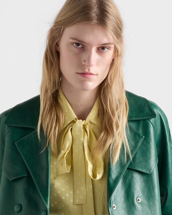 معطف جلد بصفيّ أزرار - أخضر زمردي معطف جلد بصفيّ أزرار - أخضر زمردي