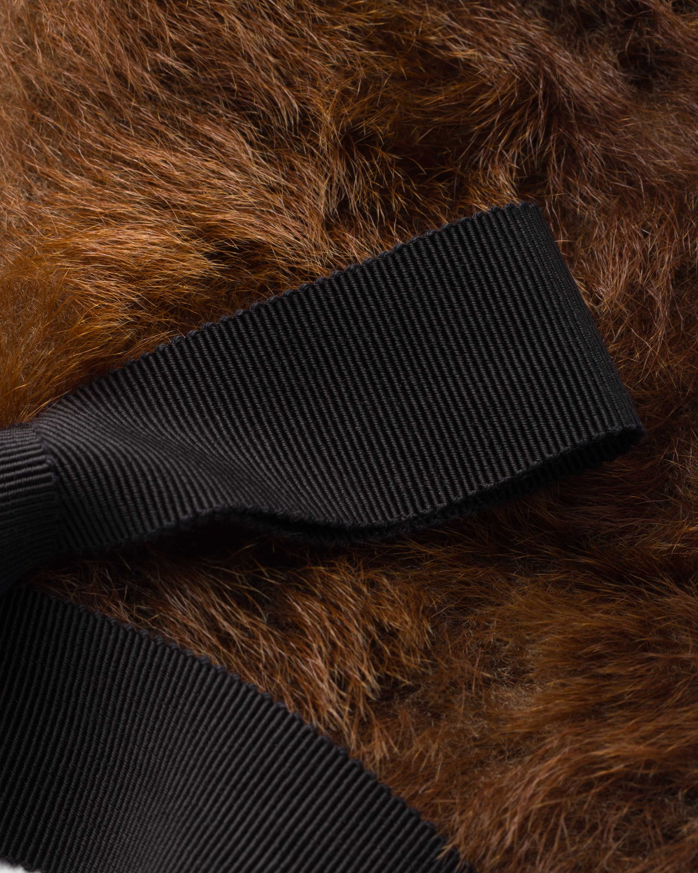 Shearling collar