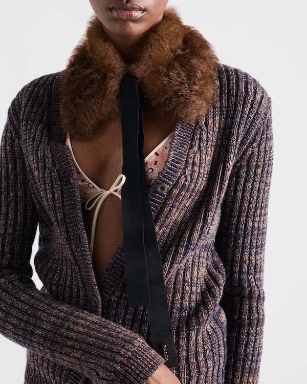 Shearling collar Shearling collar