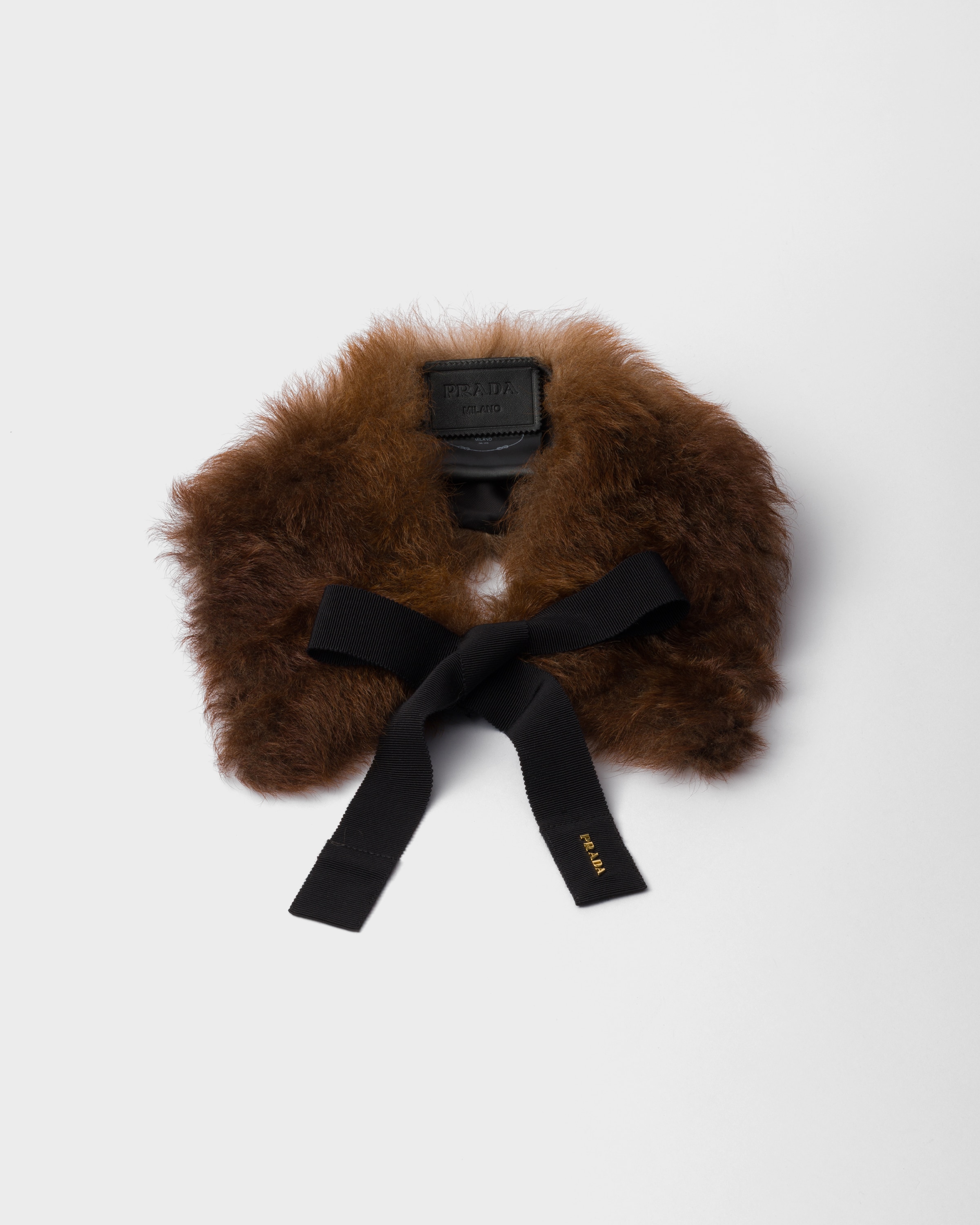Shearling collar