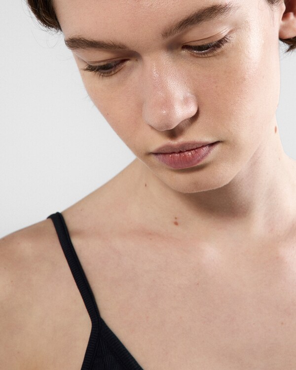 توب بيكيني براليت محبوك مضّلع توب بيكيني براليت محبوك مضّلع