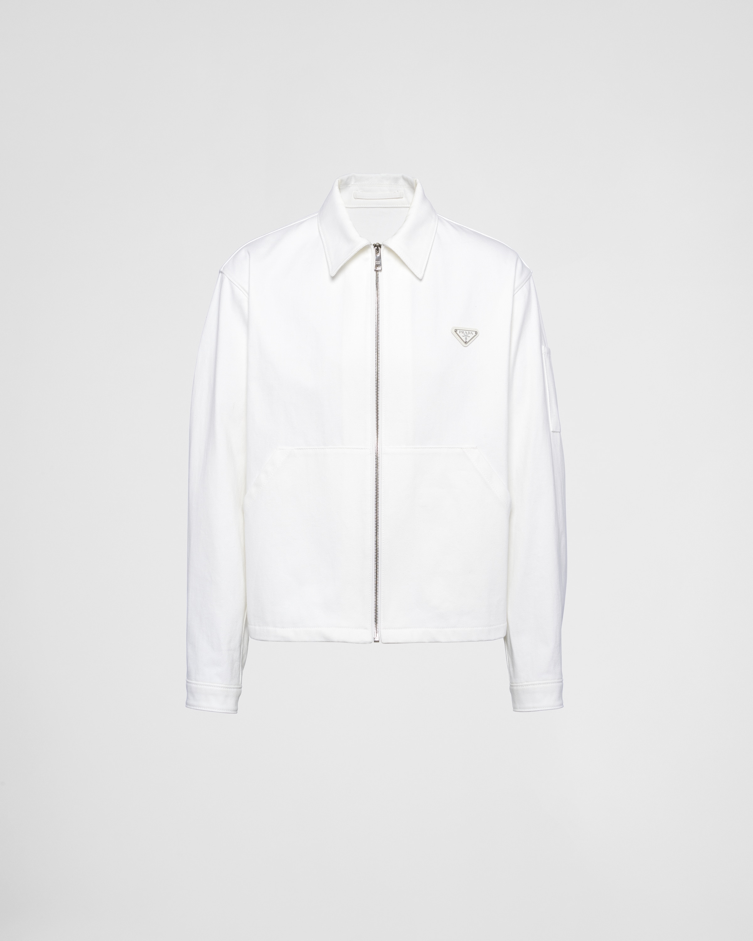 Prada Jeansjacke Mit Emailliertem Triangel-detail In White