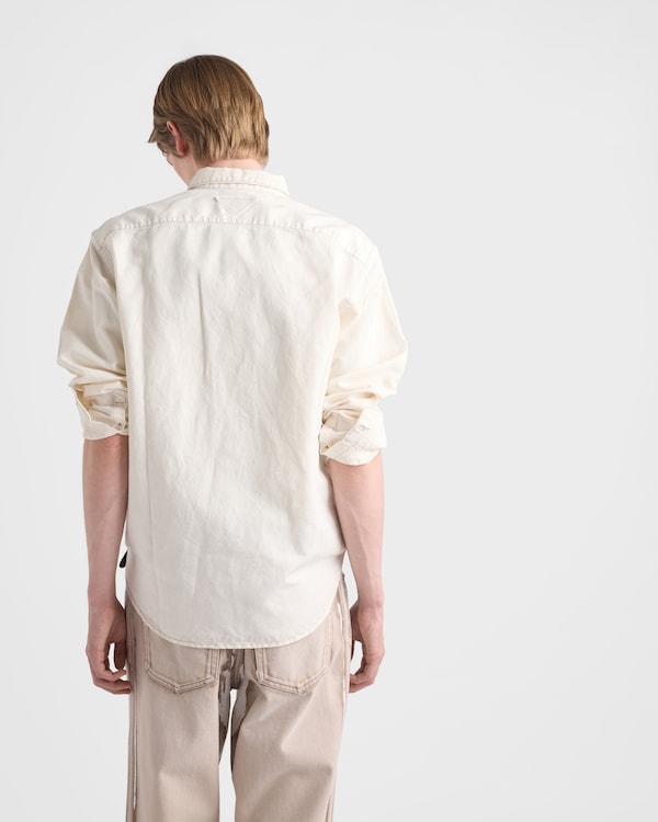 قميص شامبراي - بيج فاتح قميص شامبراي - بيج فاتح