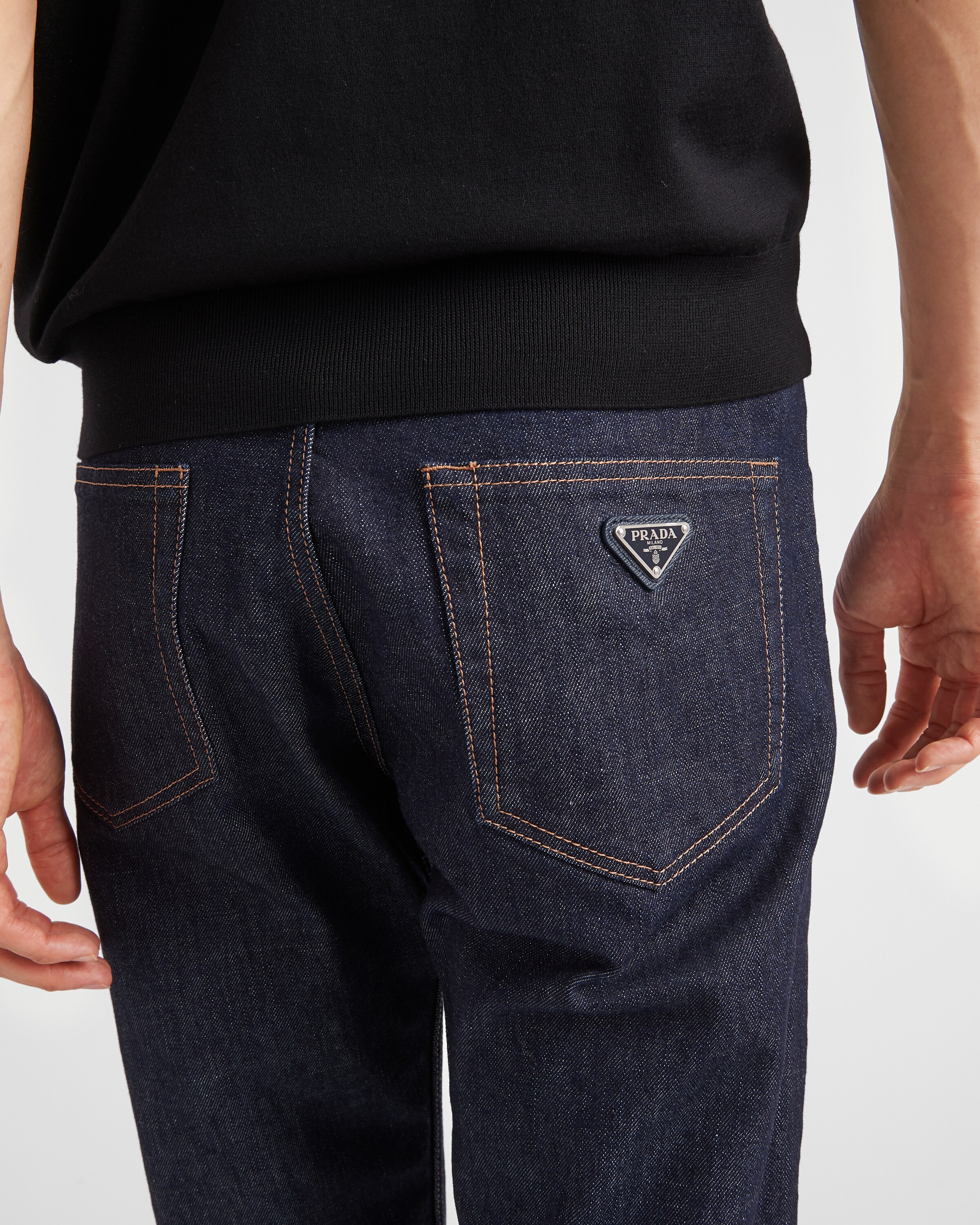 Five pocket comfort denim jeans