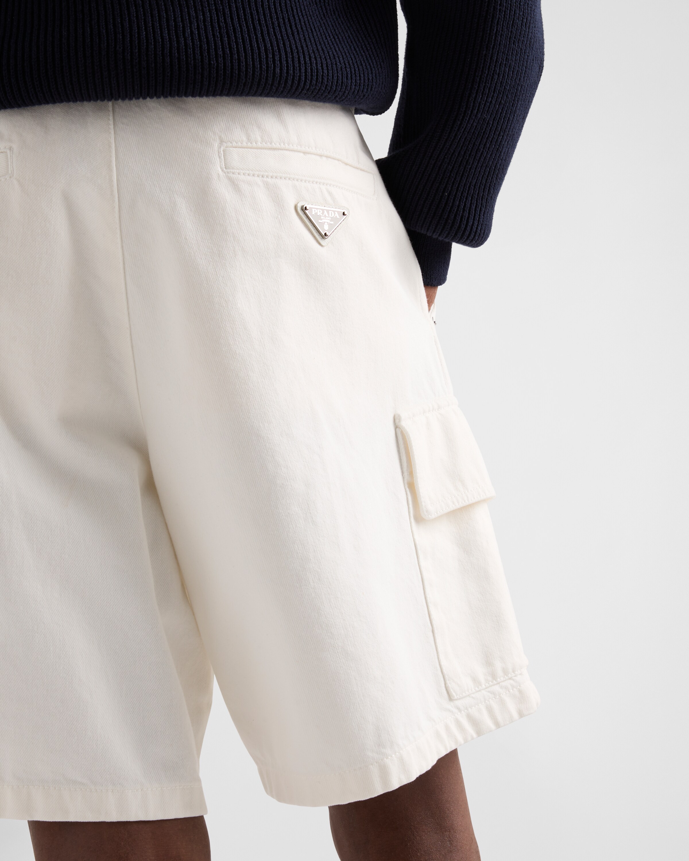 【関税込み】prada HIGH WAIST BERMUDA SHORTS Prada High-Rise Bermuda Shorts in Blue | Lyst Australia