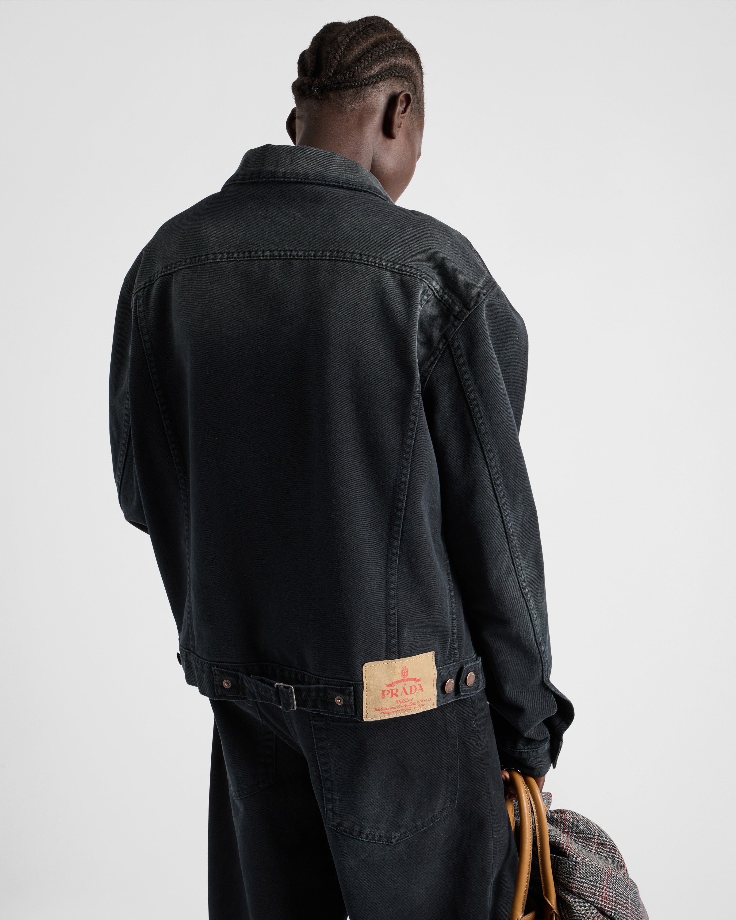 Prada Triangle Logo Denim Jacket In Schwarz