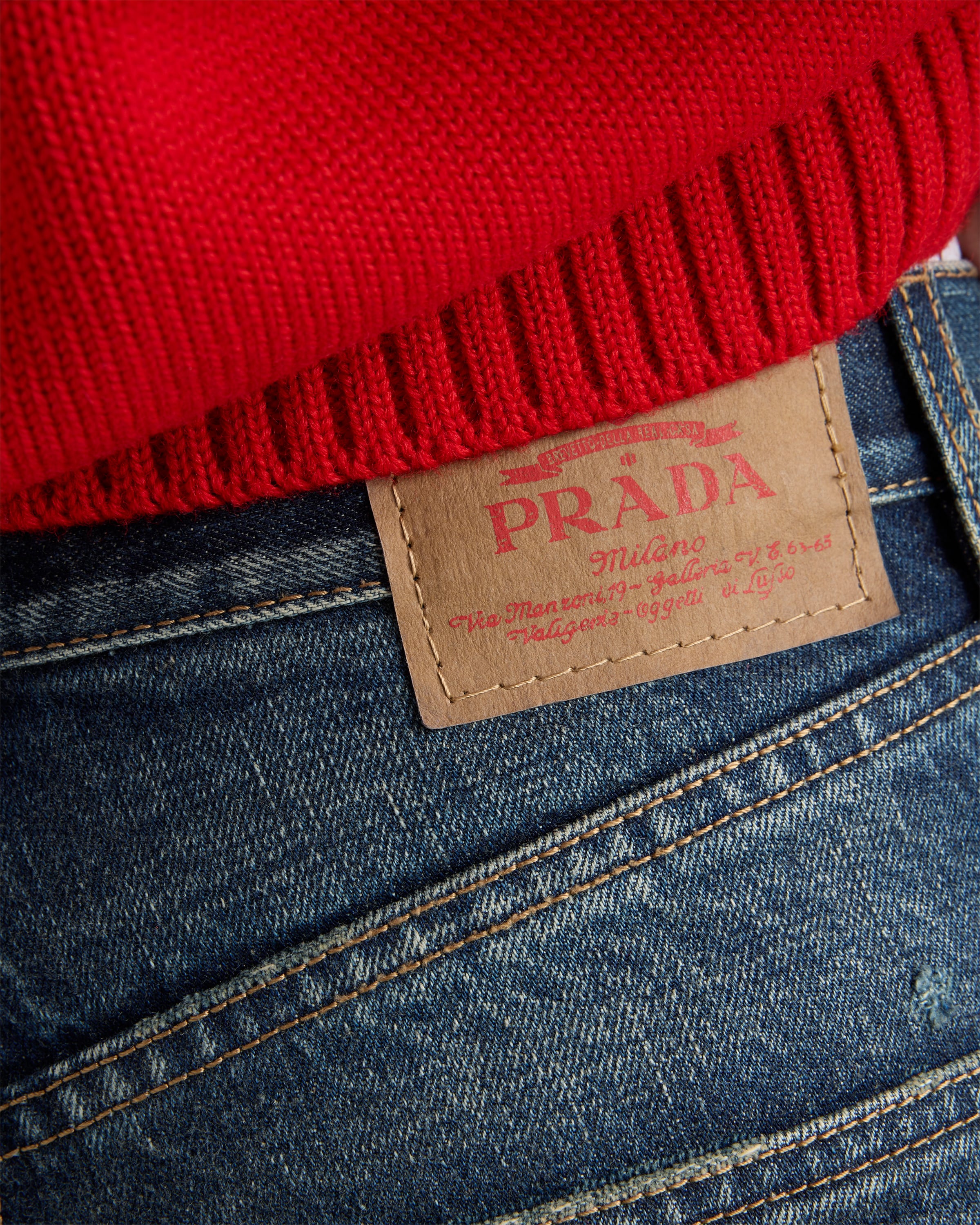 Five-pocket washed denim jeans