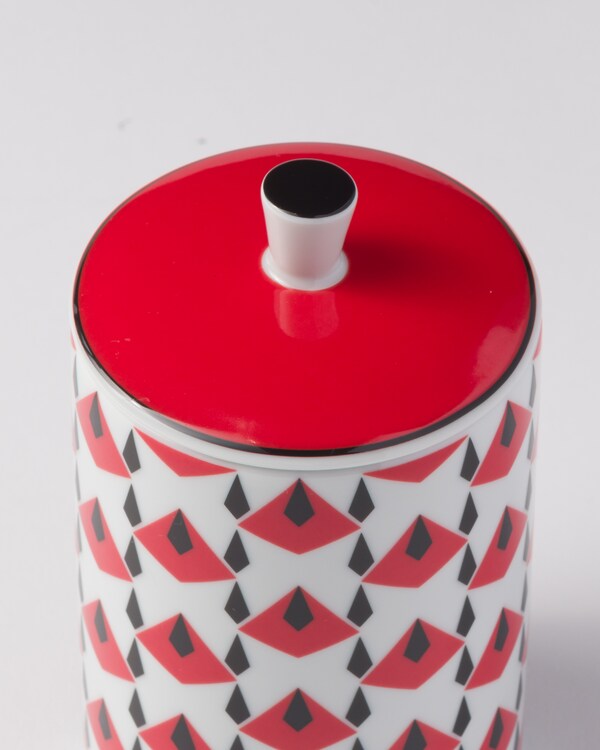 Bougie parfumée en porcelaine – Vienna Arrows Bougie parfumée en porcelaine – Vienna Arrows