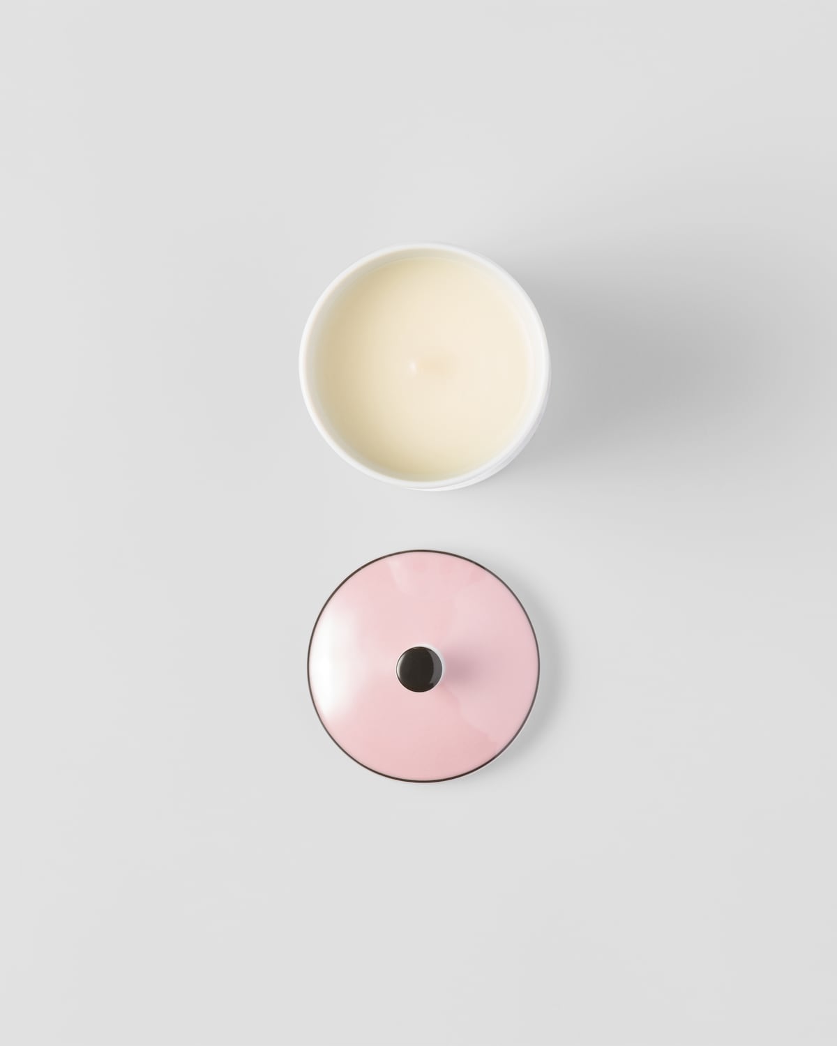 Porcelain scented Candle