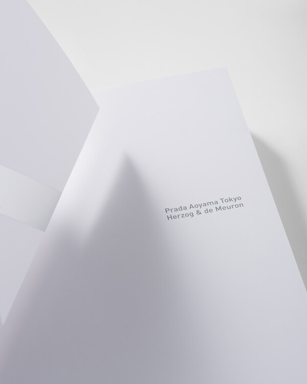 Prada Aoyama Tokyo Herzog & de Meuron - 2003 Prada Aoyama Tokyo Herzog & de Meuron - 2003