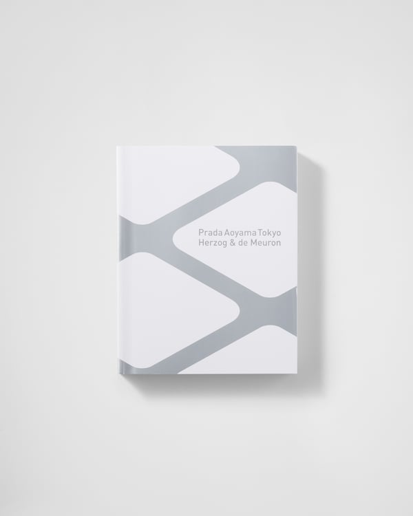 Prada Aoyama Tokyo Herzog & de Meuron - 2003 Prada Aoyama Tokyo Herzog & de Meuron - 2003