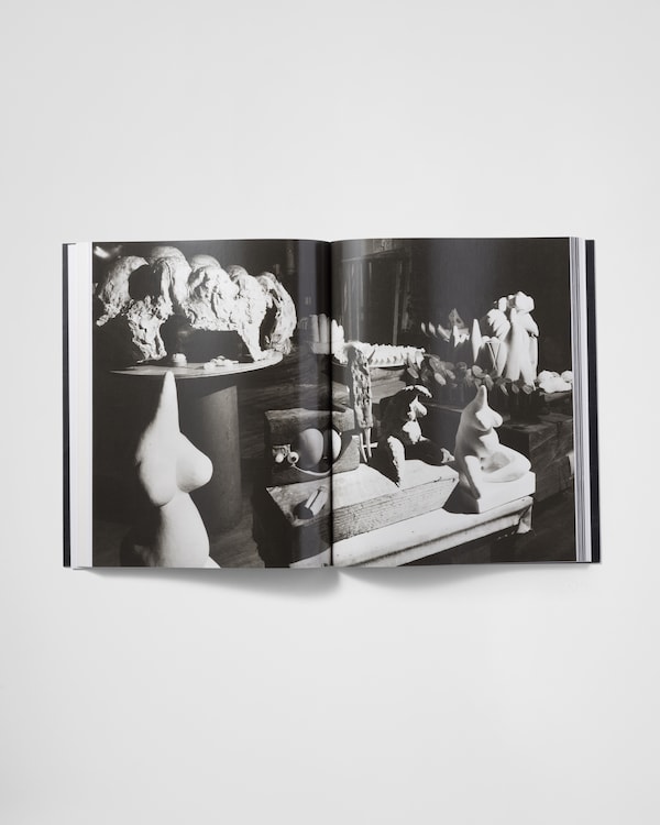 Louise Bourgeois - 1997 - Neutral Louise Bourgeois - 1997 - Neutral