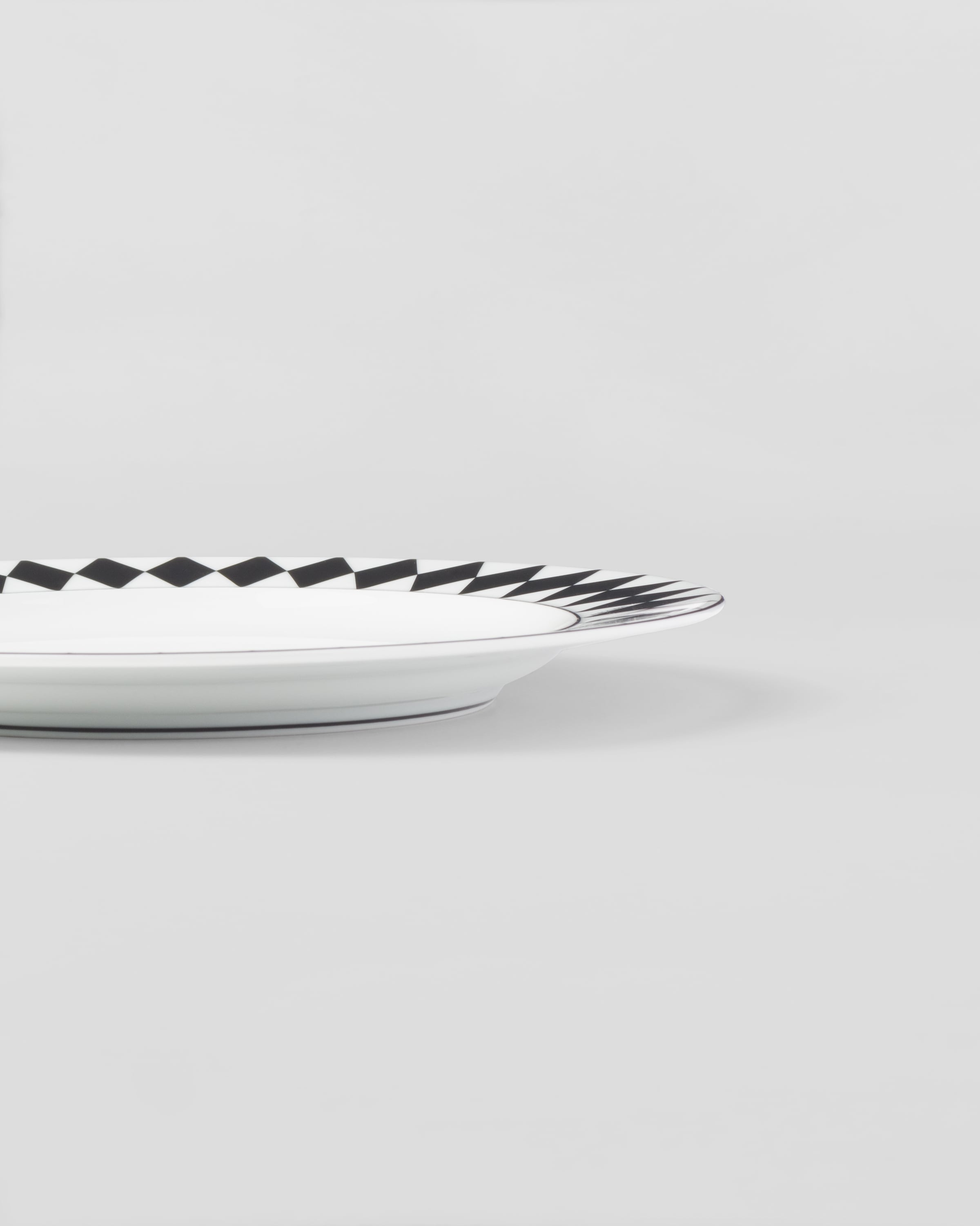 プラダポーセリンスクエアプレート