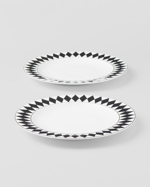 Set mit zwei Esstellern aus Porzellan – Checkerboard Set mit zwei Esstellern aus Porzellan – Checkerboard