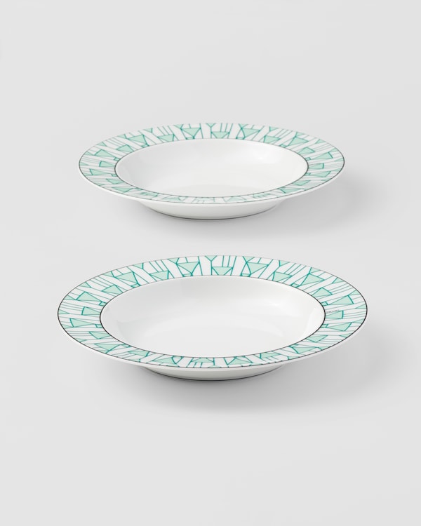 Lot de deux assiettes creuses en porcelaine – Vienna Green Lot de deux assiettes creuses en porcelaine – Vienna Green