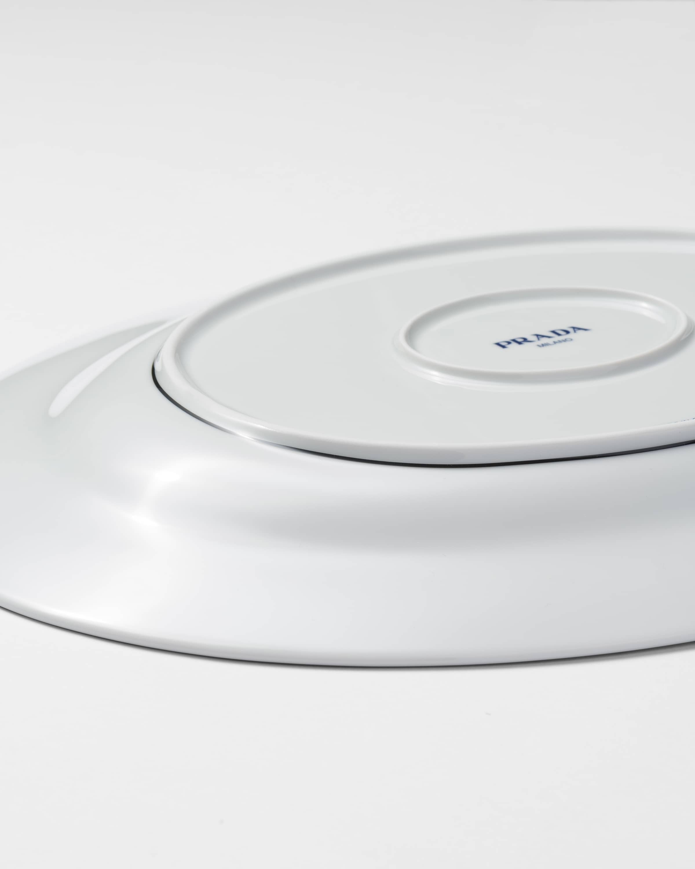 ホワイト/ブラック ラージ ポーセリン サービングプレート