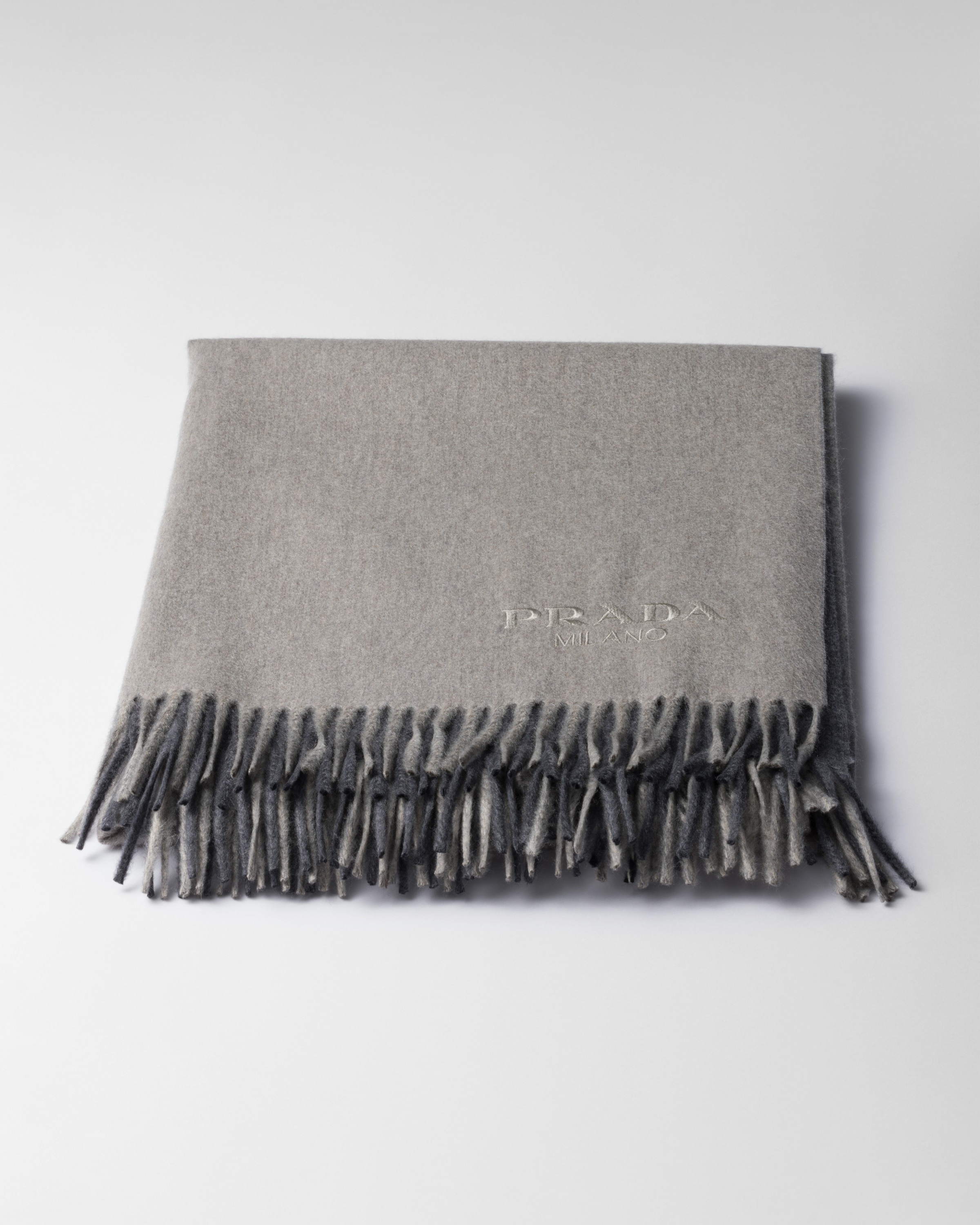 Two-tone cashmere and wool throw