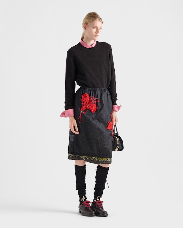 Embroidered organdy midi-skirt - Black/Red Embroidered organdy midi-skirt - Black/Red