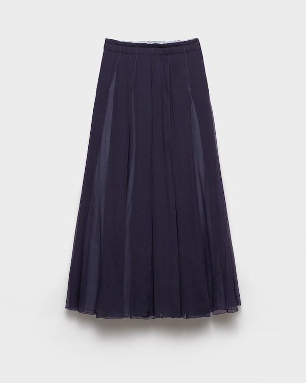 تنورة ماكسي من الشيفون الحريري بكسرات - أزرق تنورة ماكسي من الشيفون الحريري بكسرات - أزرق