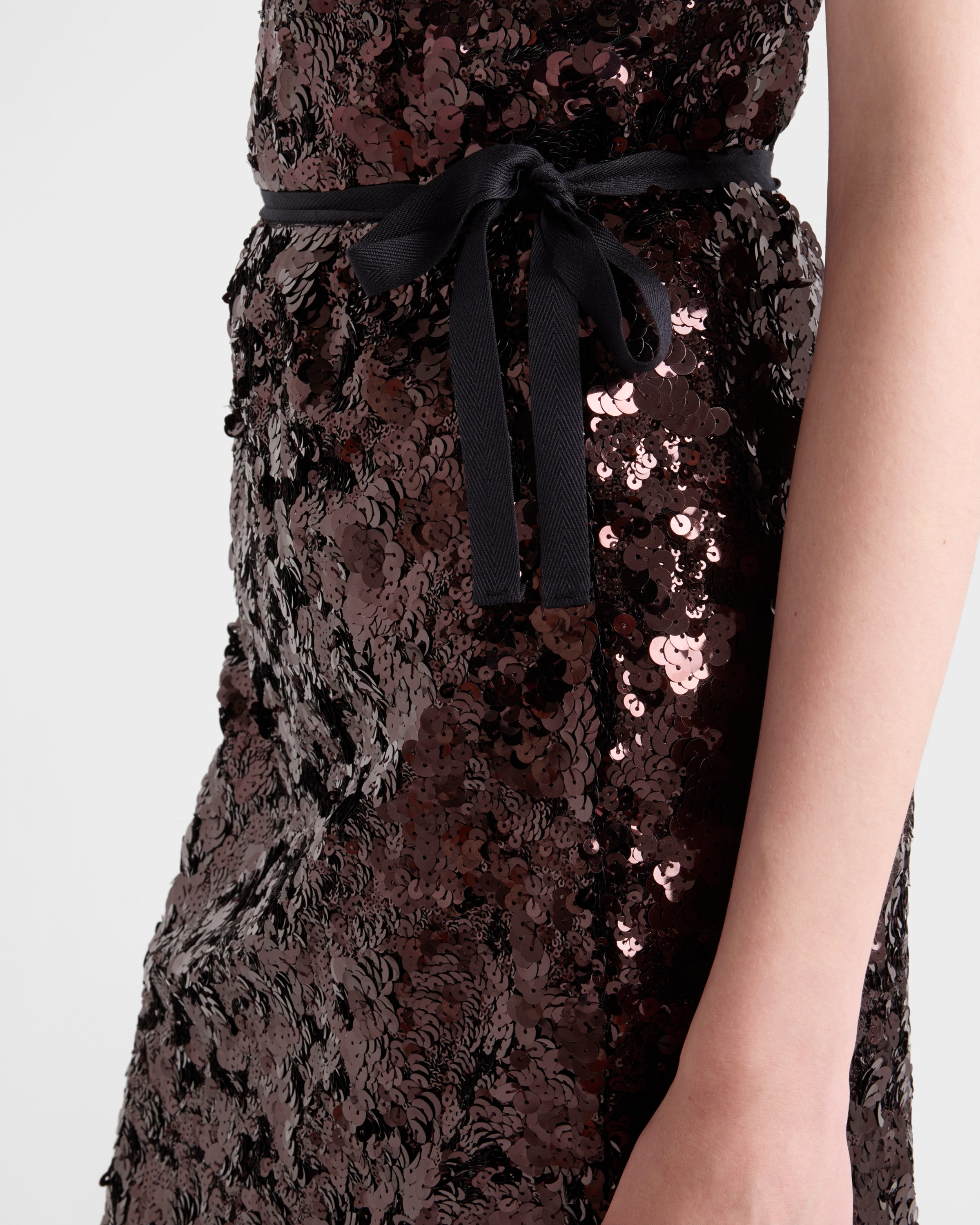 スカート PRADA PLUM-COLOURED SEQUINED SKIRT Prada Plum-coloured sequined skirt | TheDoubleF