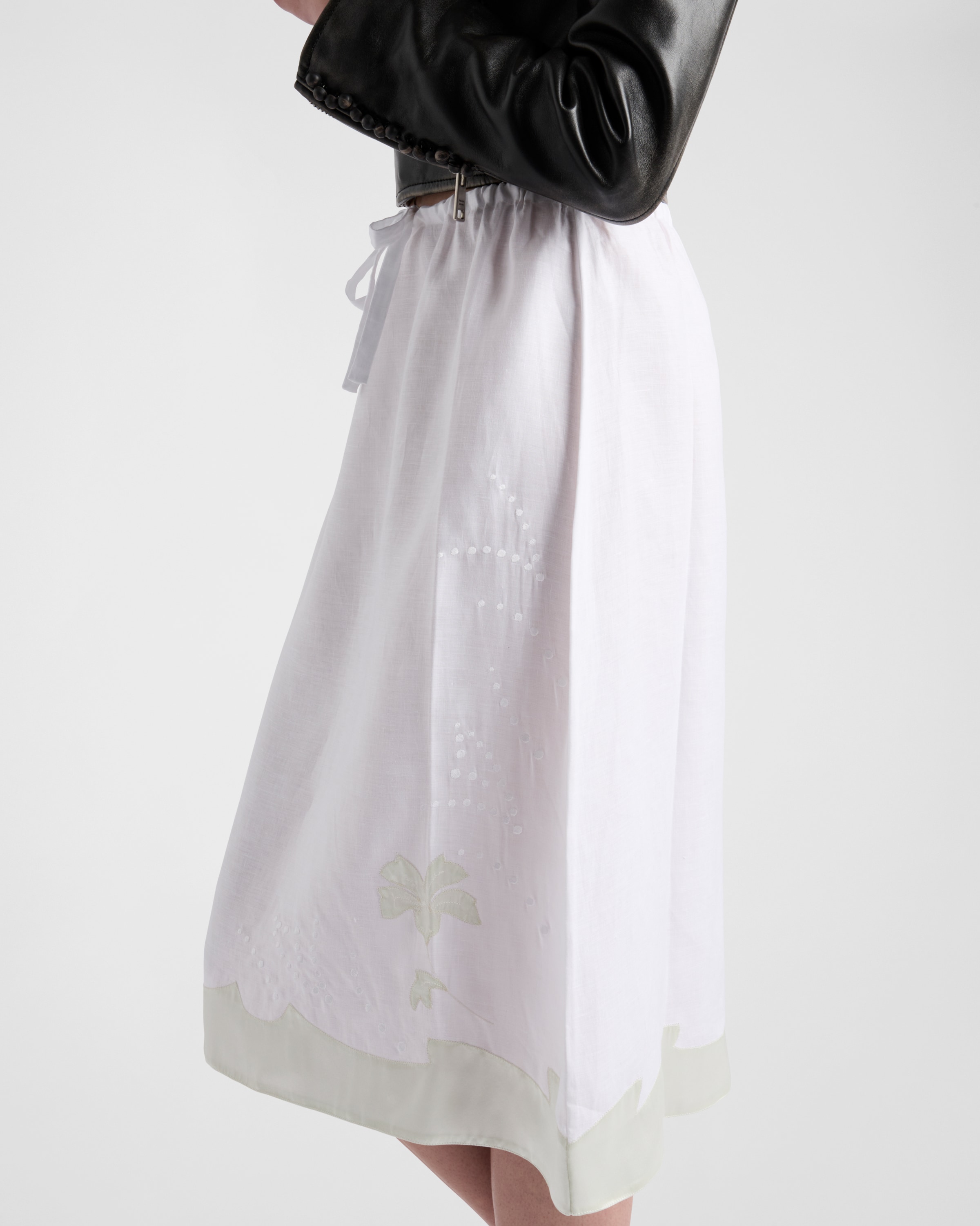 スカート PRADA Ivory Linen Skirt Ivory Embroidered linen skirt | PRADA