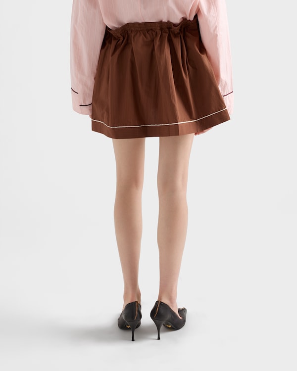 تنورة قصيرة من القطن تنورة قصيرة من القطن