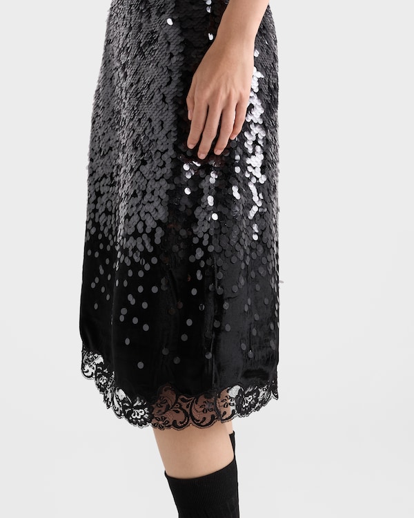 Embroidered velvet midi-skirt - Black Embroidered velvet midi-skirt - Black