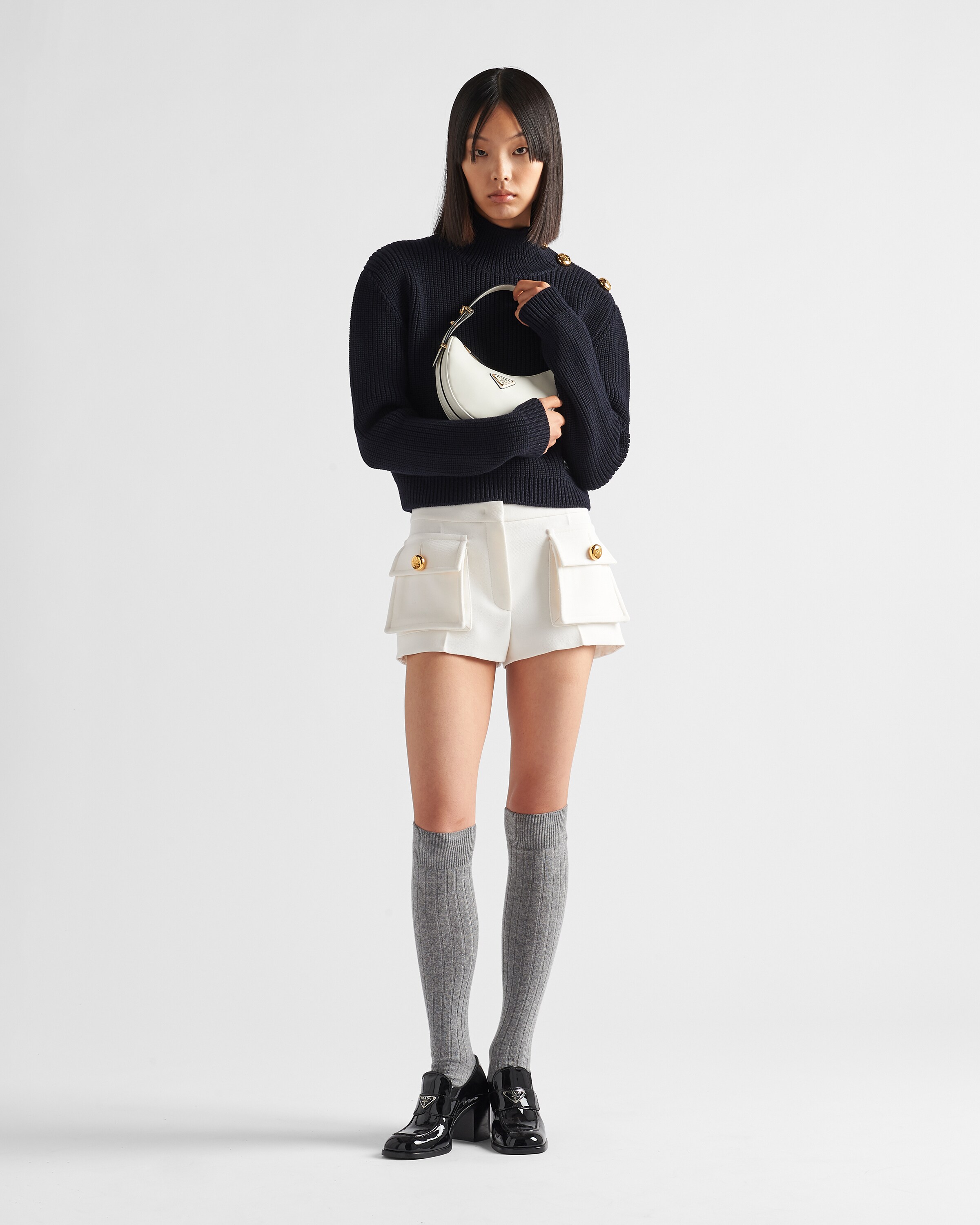 Pantalons Femme Bermudas Shorts de Luxe PRADA