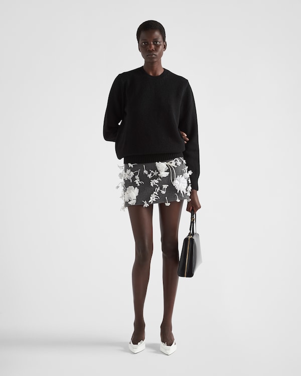 Maglia girocollo in lana cashmere Maglia girocollo in lana cashmere