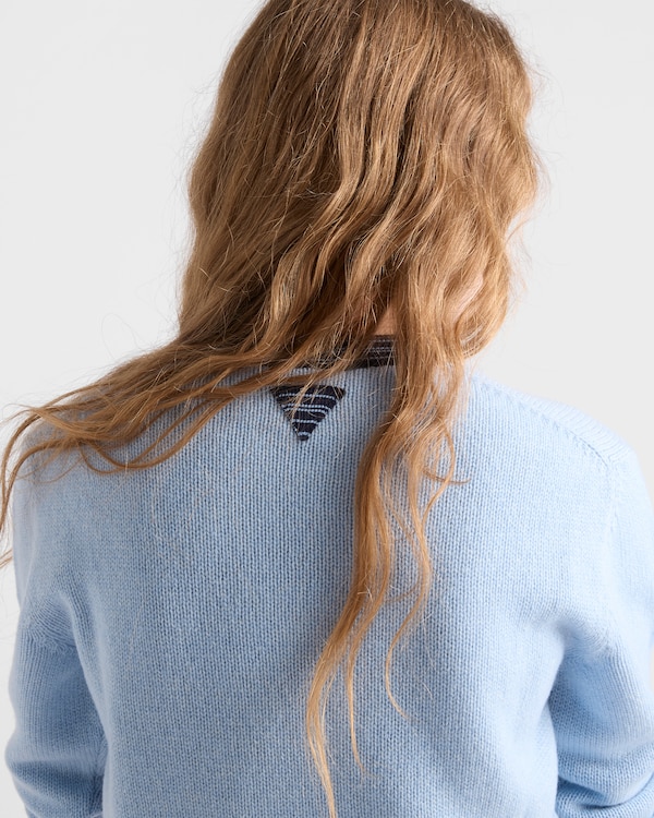 カシミヤ クルーネック セーター - サファイアブルー カシミヤ クルーネック セーター - サファイアブルー