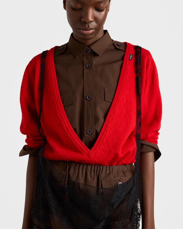 Cashmere V-neck sweater - Red Cashmere V-neck sweater - Red